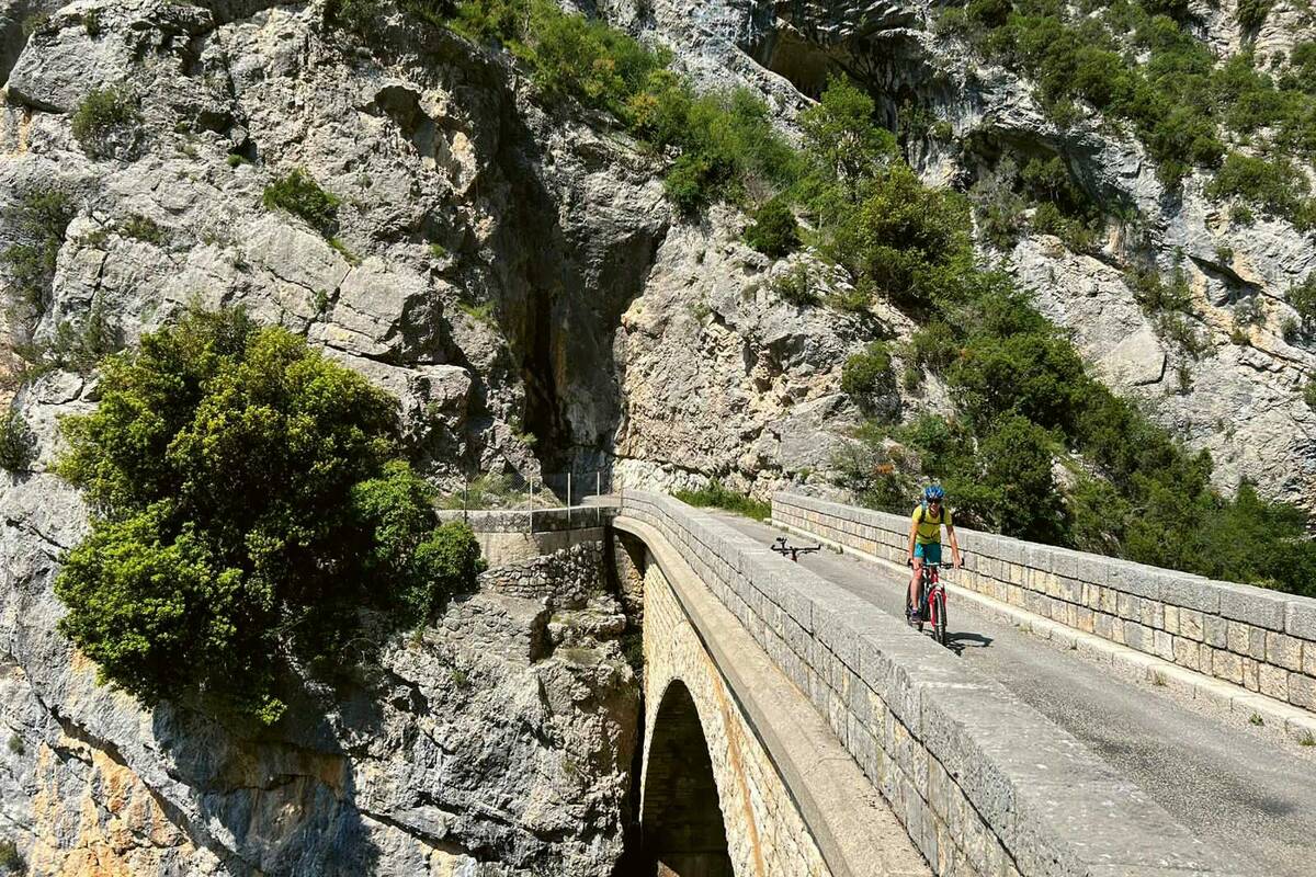 Il vaut la peine d’emporter son vélo pour découvrir les magnifiques paysages.