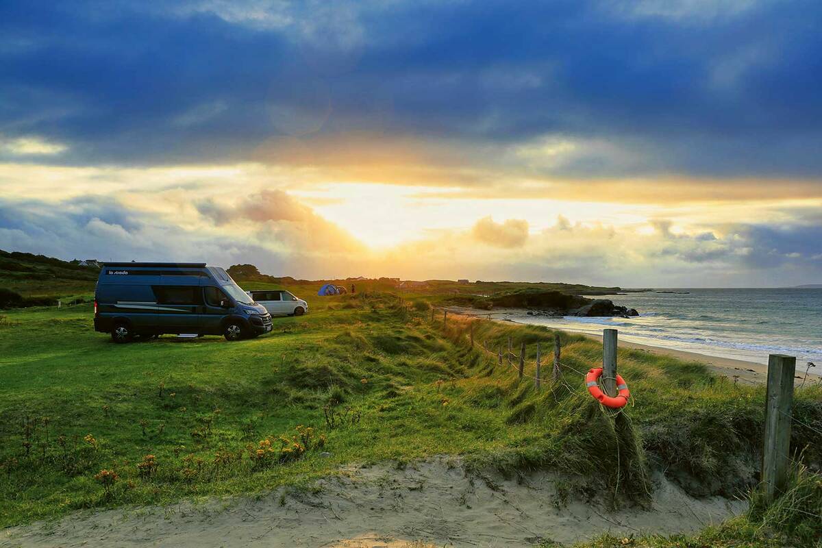 Nur der Ozean und wir – so wirkt es auf dem Camping Renvyle Beach.