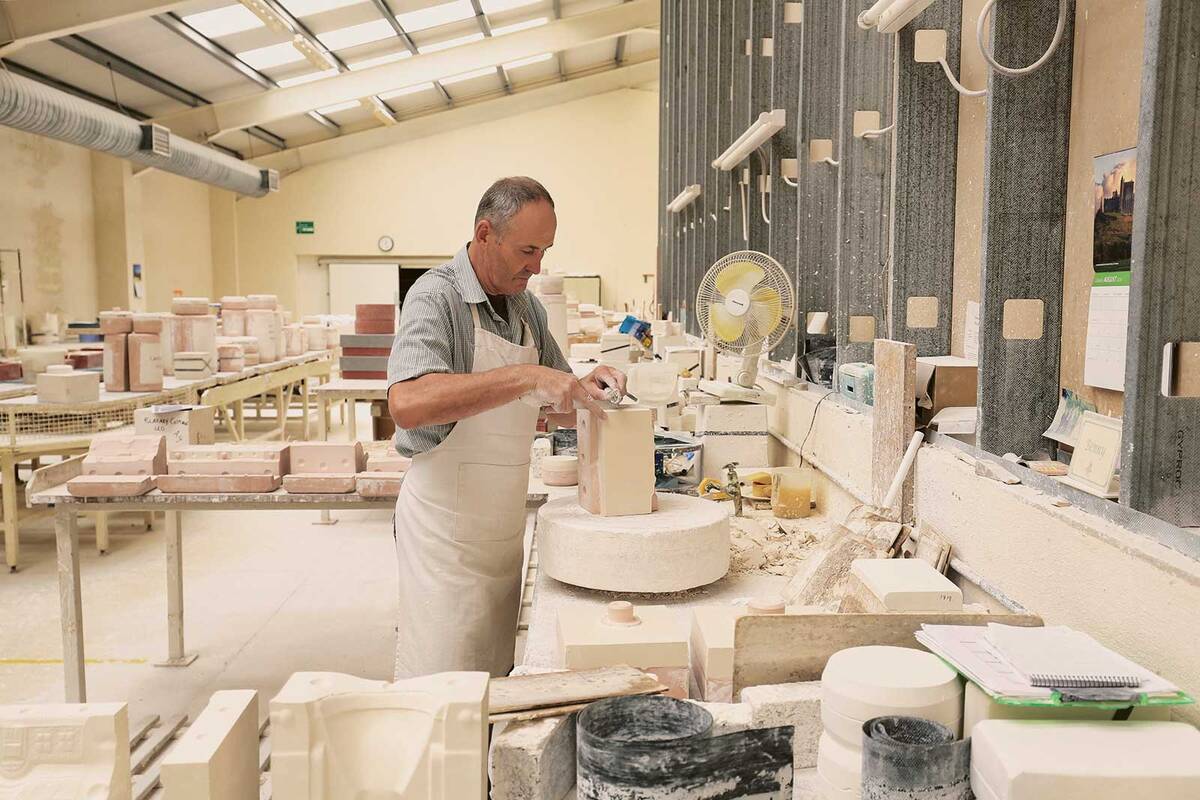 Die Belleek Pottery, eine Porzellan-Manufaktur, bietet Einblicke.