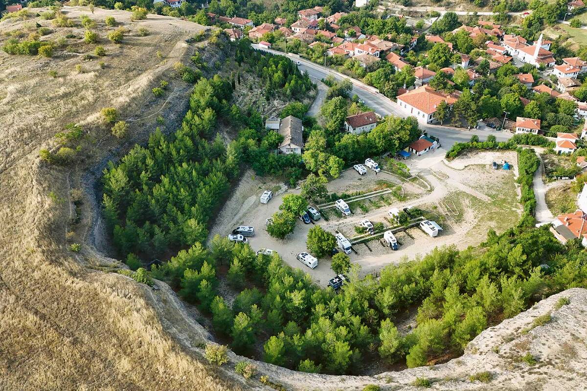 Auch in der Kleinstadt Safranbolu im nördlichen zentralen Anatolien finden wir einen schönen Stellplatz.
