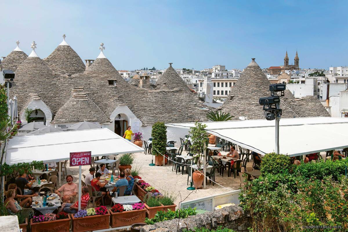 A Alberobello, certains des trulli abritent d&#039;immenses restaurants.