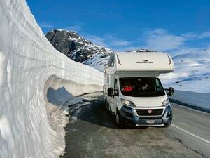 Auf den Fjells liegt Ende Mai noch viel Schnee.