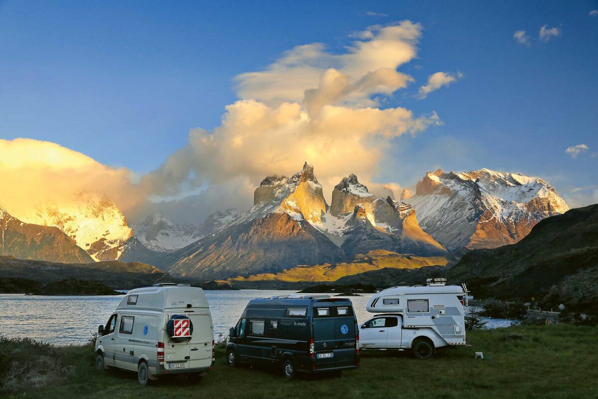 Campingplatz am Lago Pehoé im Torres del Paine Nationalpark in Chile.