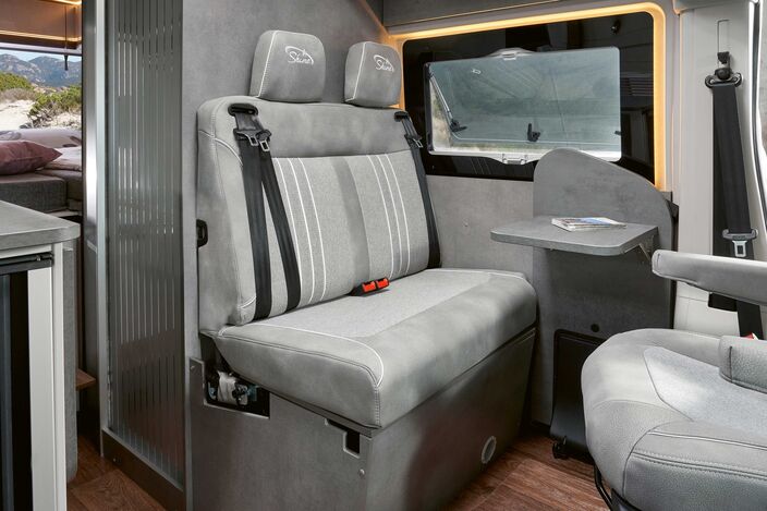 L’option banquette double à la commande permet ...