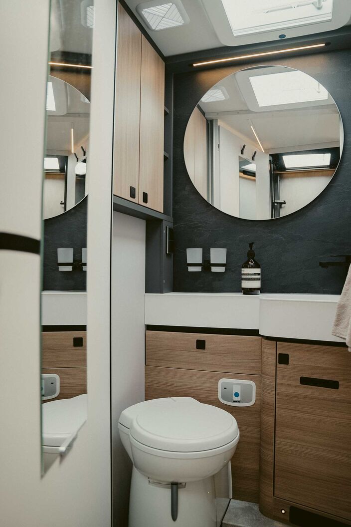 La nouvelle salle de bains séduit par sa structure plus légère et résistante à l’eau.