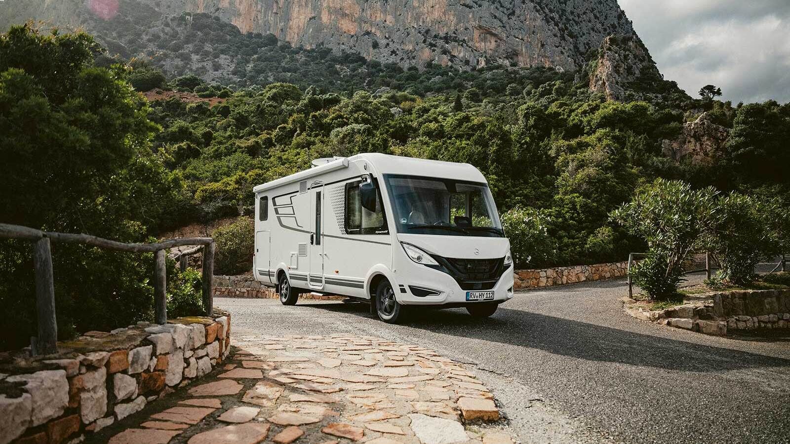 Le Hymer B-MC, ici le modèle 680 I, séduit par son beau design, sa technologie innovante et son grand confort.