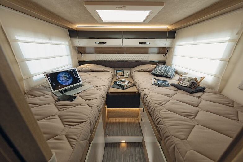 Les lits simples au-dessus de la soute du Kea T86.