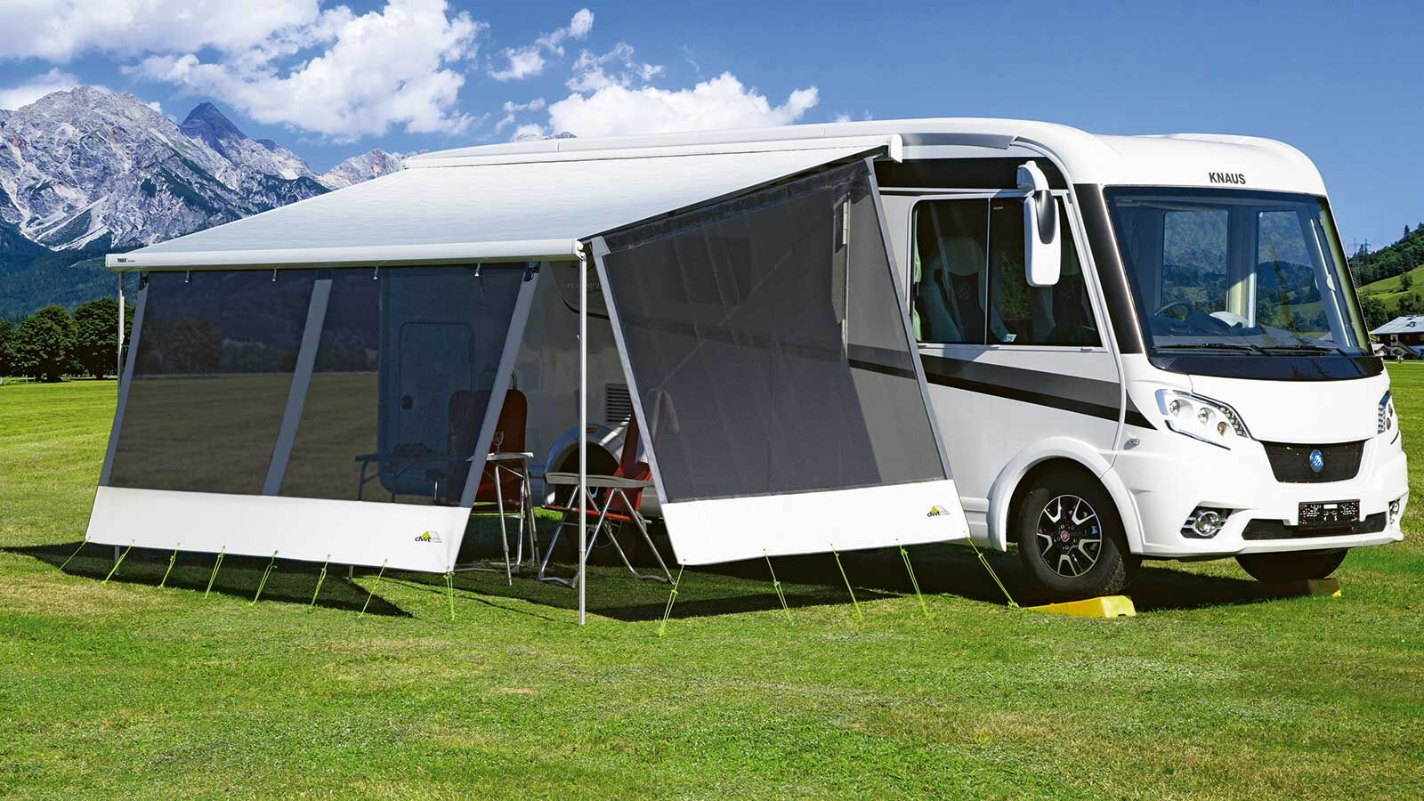 La pièces de mur d'auvent Happy Sun créent l'équilibre entre le soleil et l'ombre.